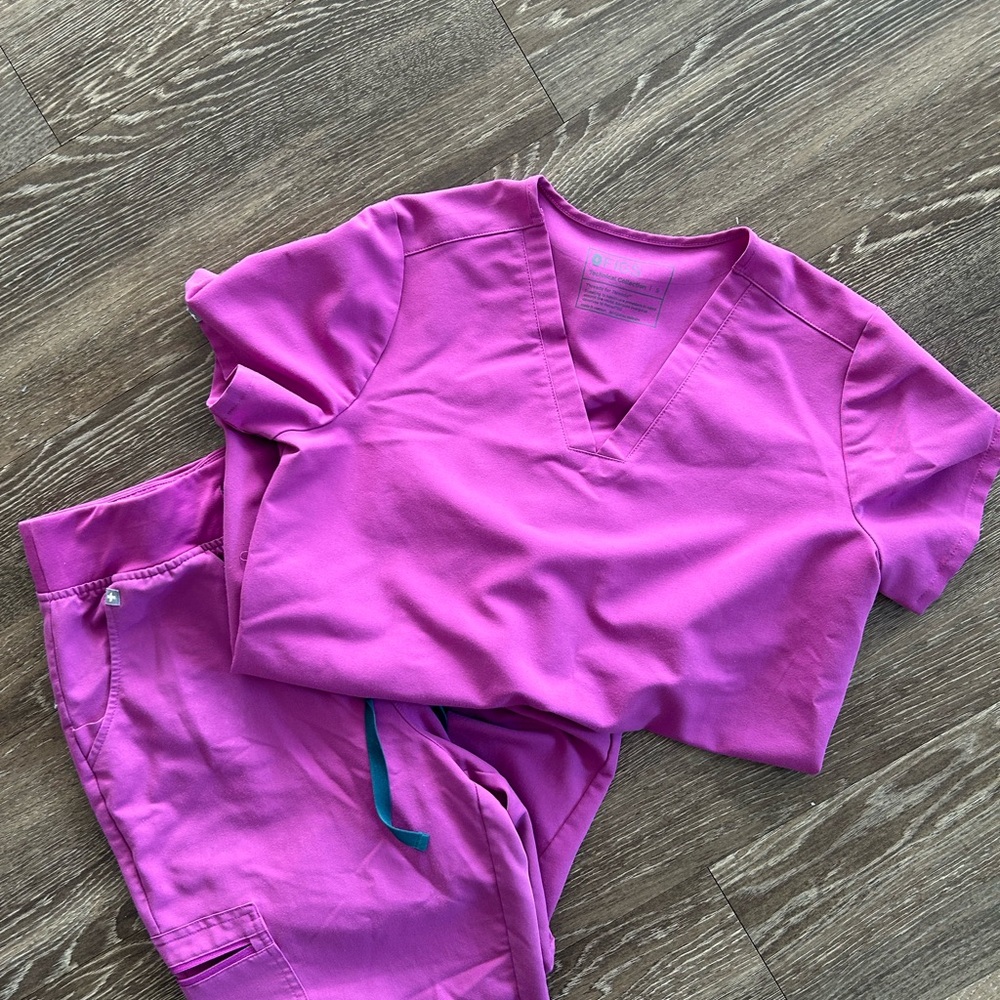 Bright Fuchsia Scrub Jogger Set
